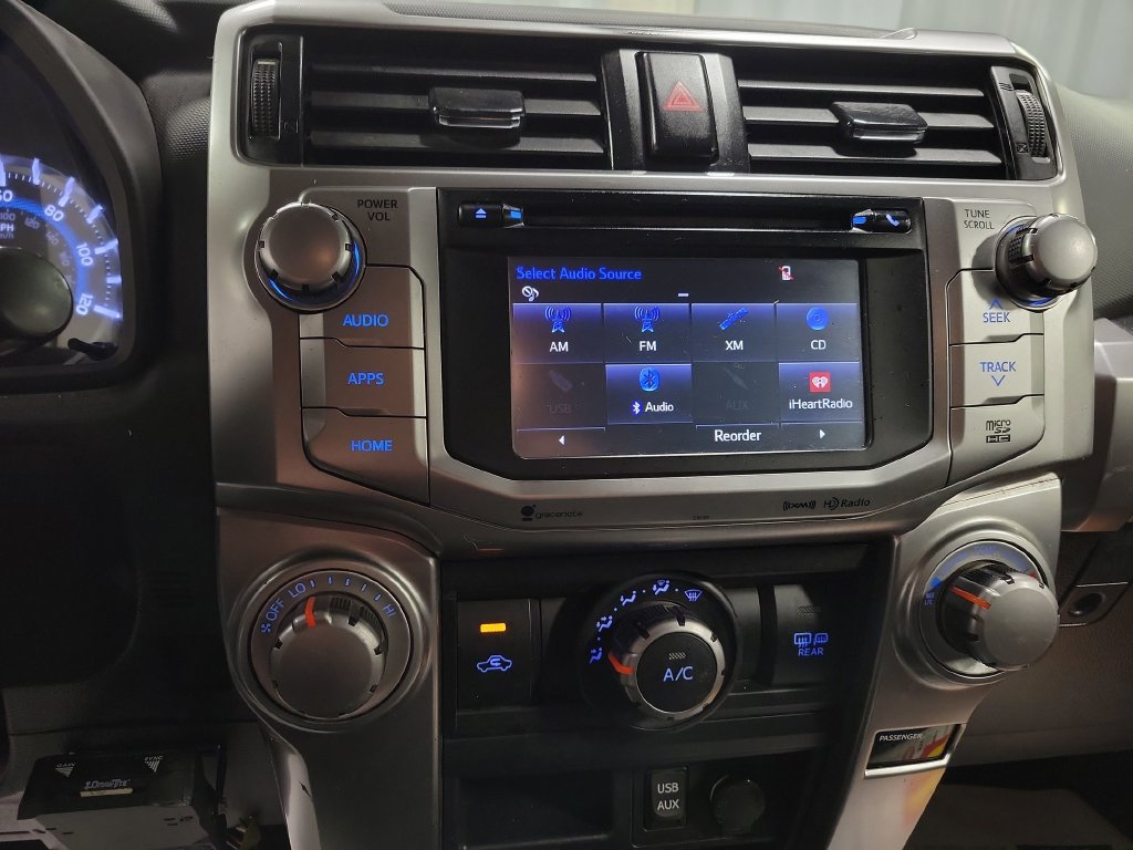 Used 2016 Toyota 4Runner SR5 AWD/4WD image 18