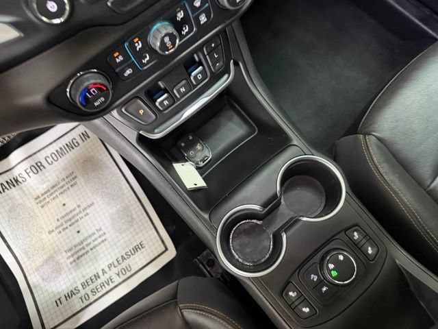 Used 2020 GMC Terrain SLT w/ Preferred Package AWD/4WD image 29