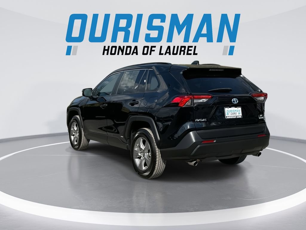 Used 2024 Toyota RAV4 LE image 6