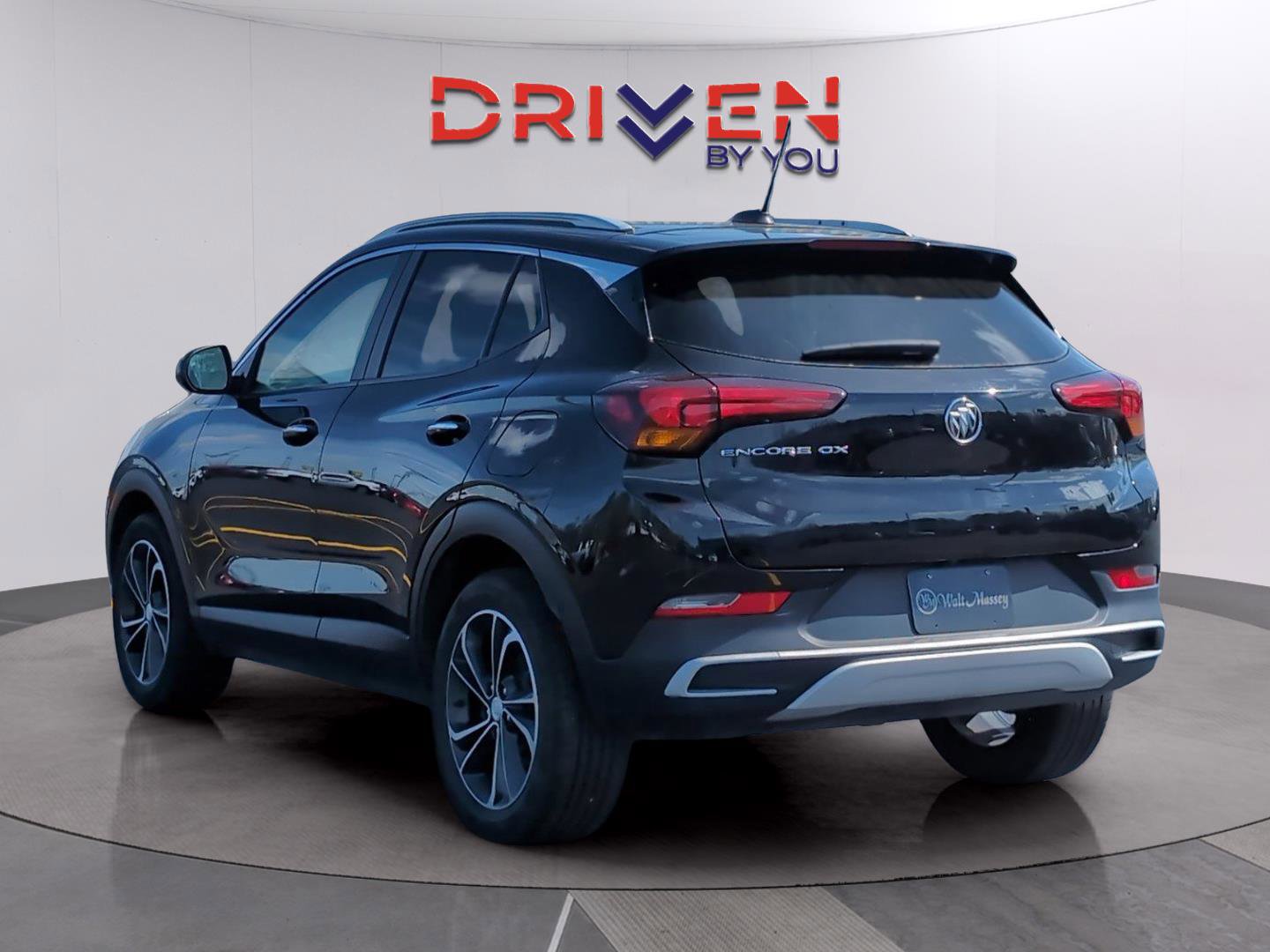 Used 2023 Buick Encore GX Select image 3