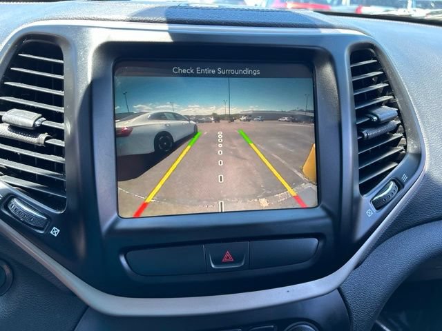 Used 2017 Jeep Cherokee High Altitude AWD/4WD image 6