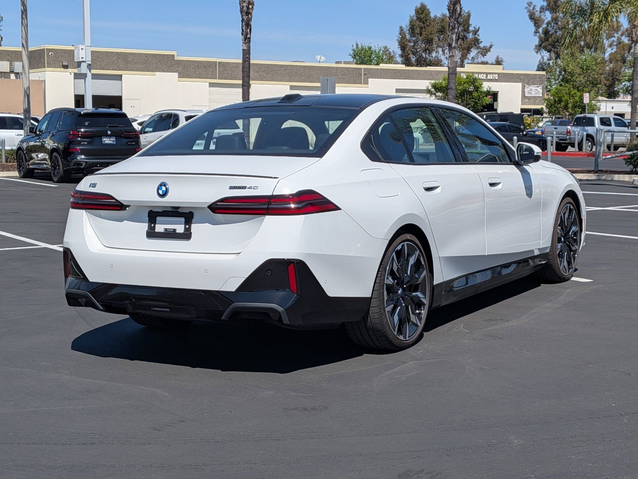 Used 2026 BMW i5 eDrive40 w/ M Sport Package image 10