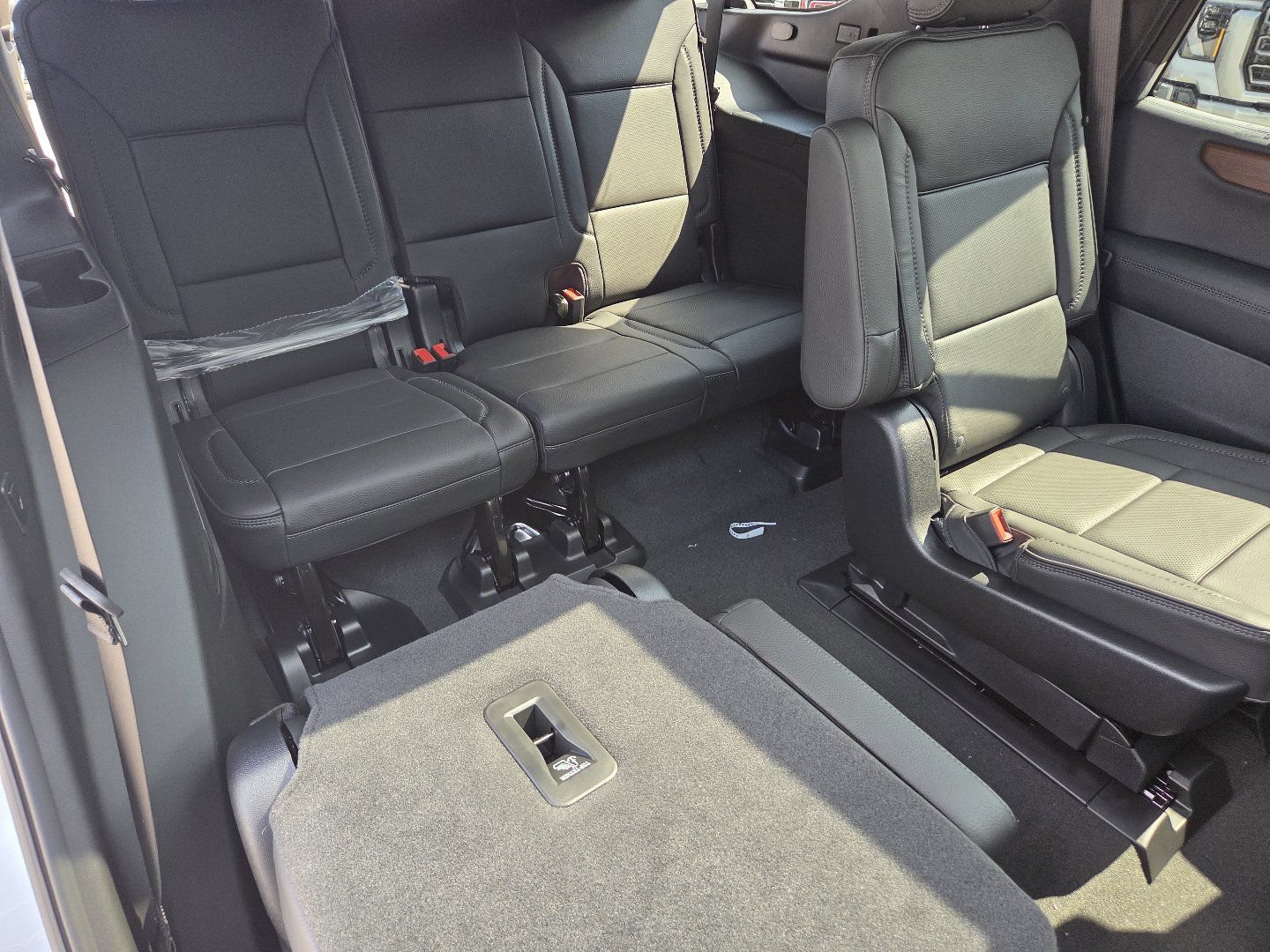 New 2026 GMC Yukon Denali w/ Sun & Power Step Package AWD/4WD image 26