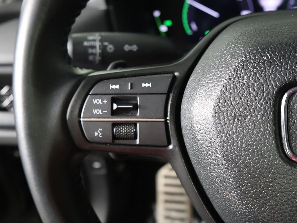 Used 2025 Honda Accord Sport image 39