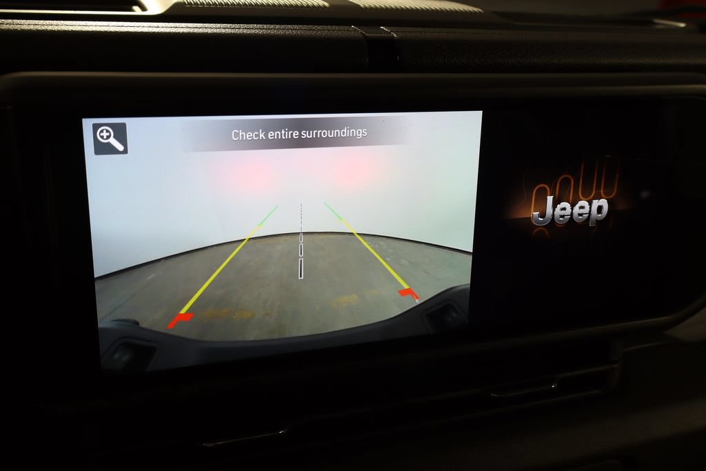 Used 2025 Jeep Gladiator Sport AWD/4WD image 38