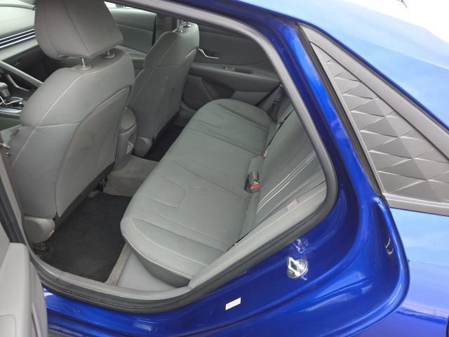 Used 2024 Hyundai Elantra SEL image 6