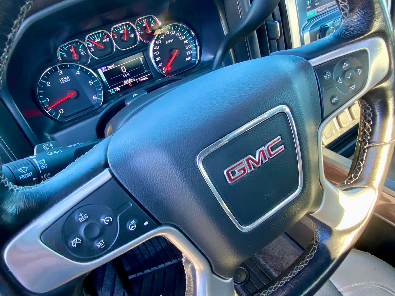 Used 2018 GMC Sierra 1500 SLT w/ SLT Preferred Package image 39