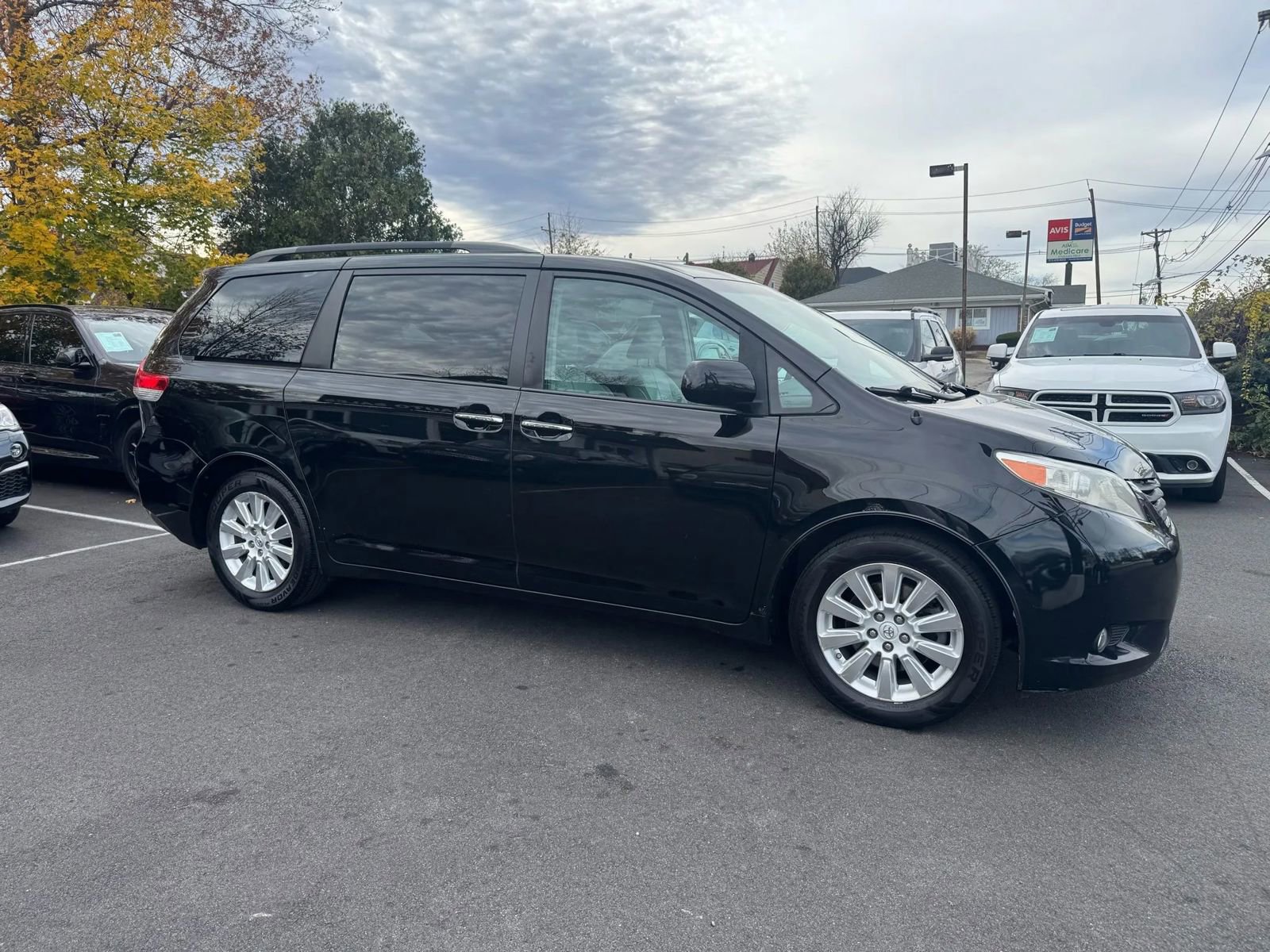 Used 2013 Toyota Sienna Limited image 12
