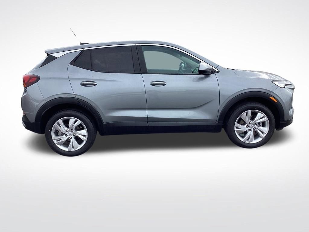 Used 2025 Buick Encore GX Preferred AWD/4WD image 12