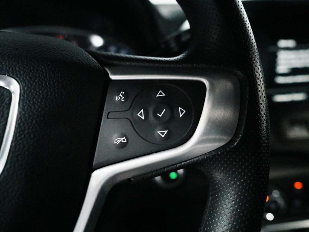 Used 2024 GMC Terrain SLE w/ LPO, Floor Liner Package AWD/4WD image 25