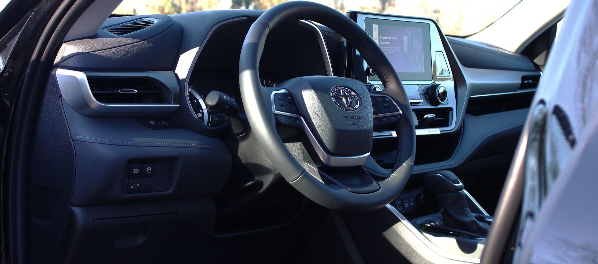 New 2026 Toyota Highlander XLE image 13