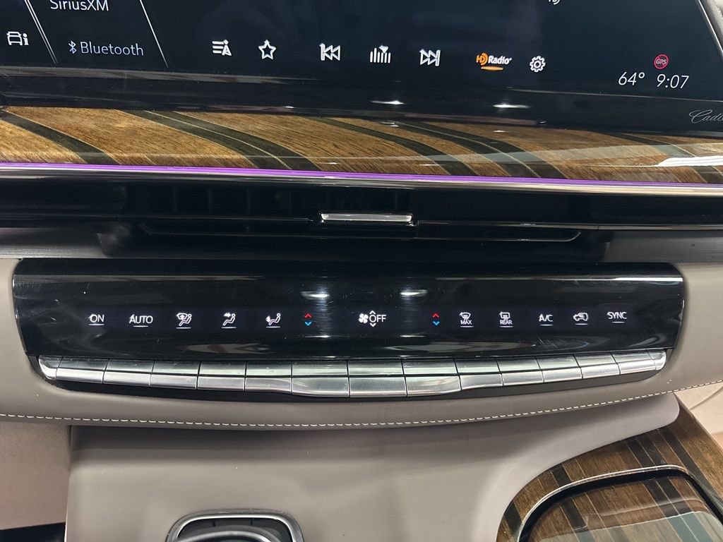 Used 2022 Cadillac Escalade ESV Premium Luxury Platinum image 20