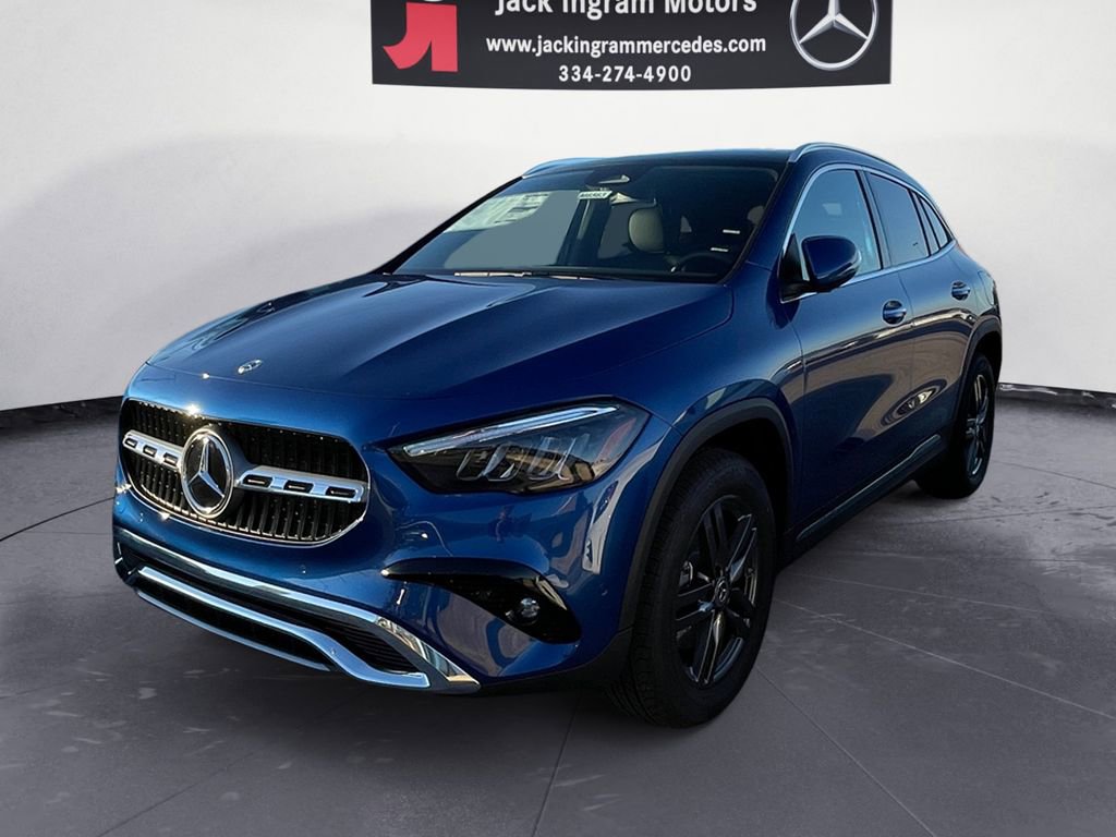 New 2025 Mercedes-Benz GLA 250