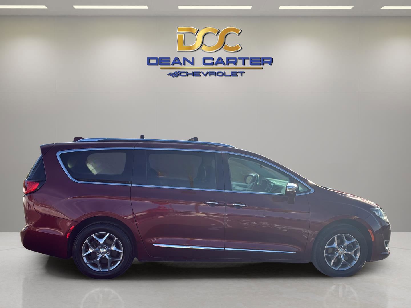 Used 2017 Chrysler Pacifica Limited image 14