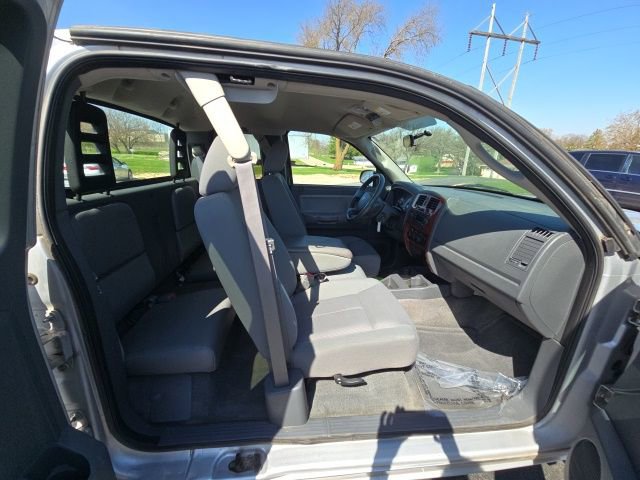 Used 2005 Dodge Dakota SLT w/ Interior Convenience Group AWD/4WD image 20