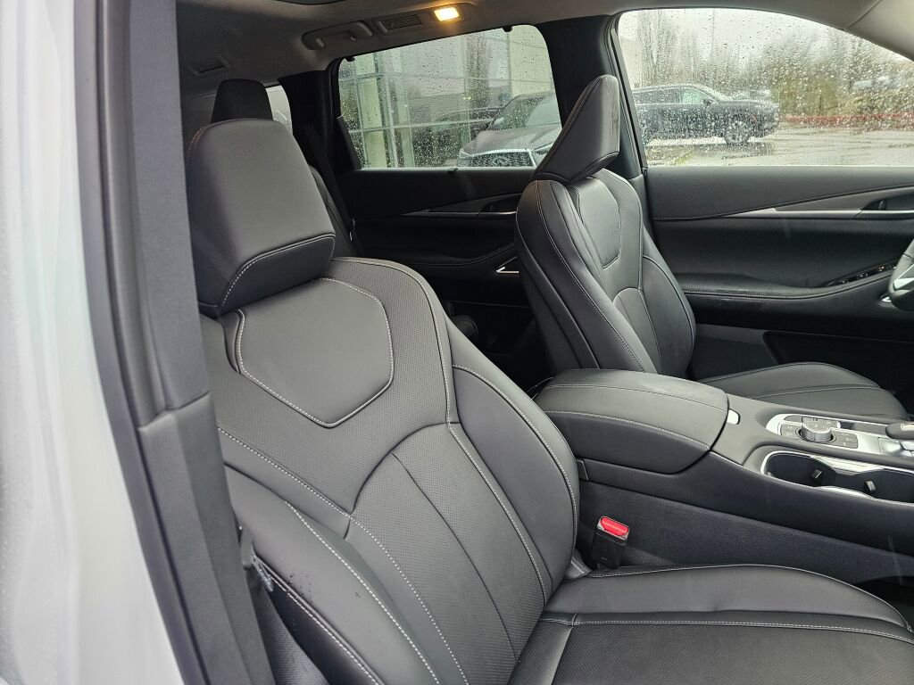 New 2026 INFINITI QX60 Luxe image 12