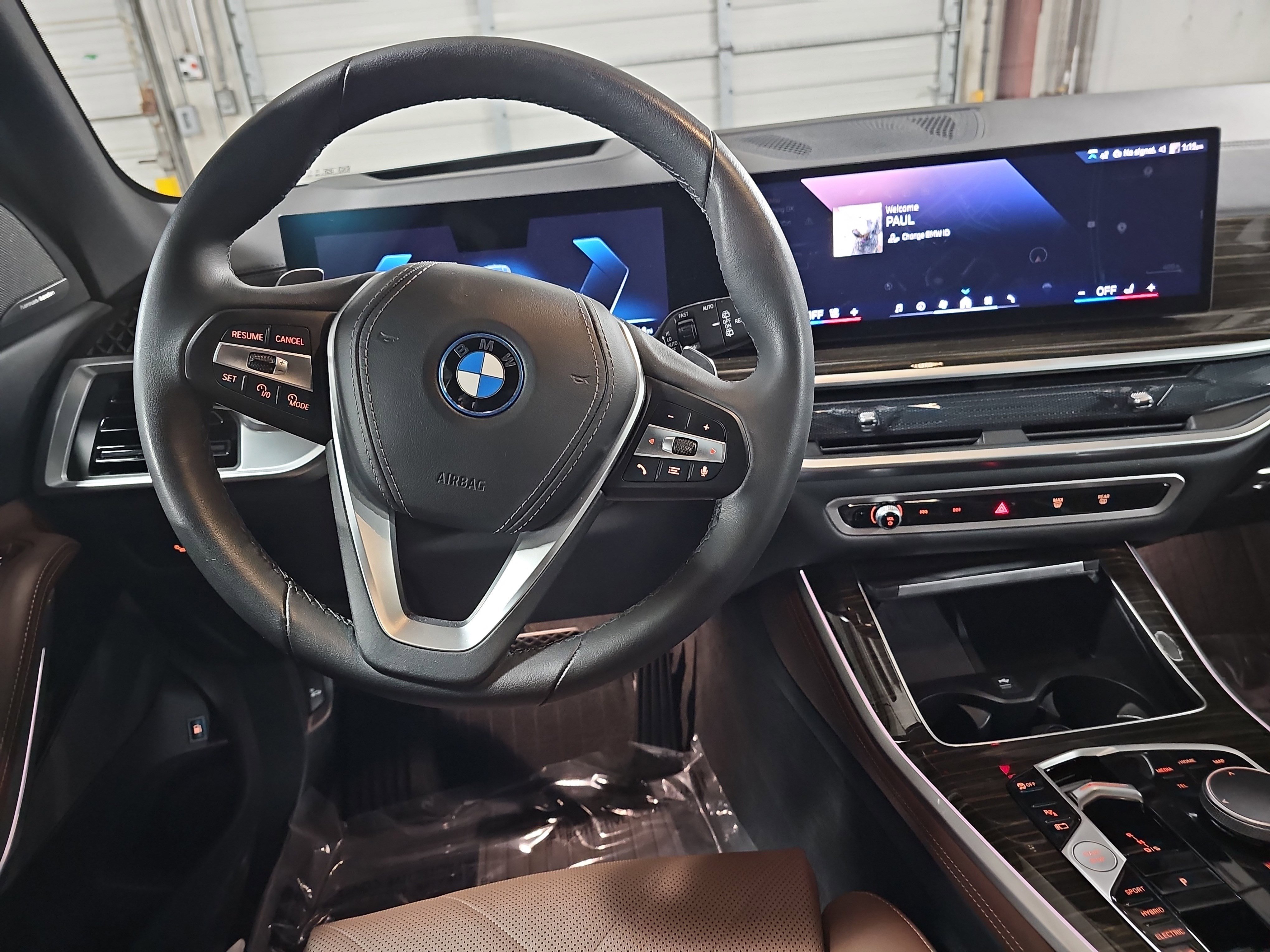 Certified 2024 BMW X5 xDrive50e w/ Premium Package AWD/4WD image 17