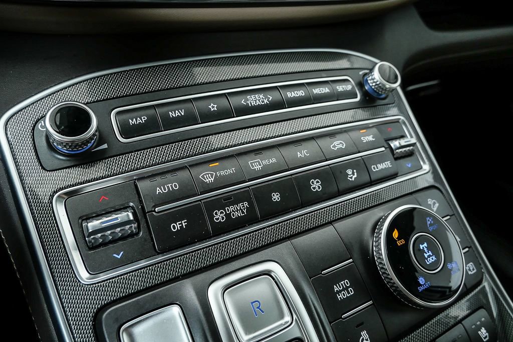 Used 2022 Hyundai Santa Fe Limited image 21