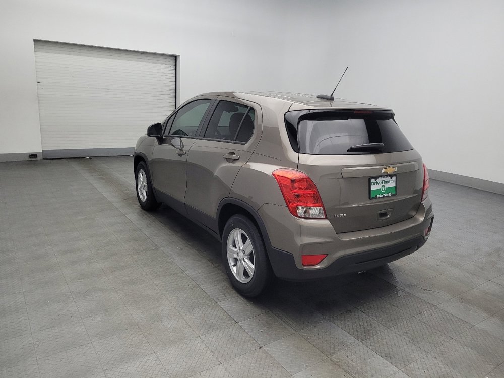 Used 2021 Chevrolet Trax LS w/ Tint and Cruise Package image 5