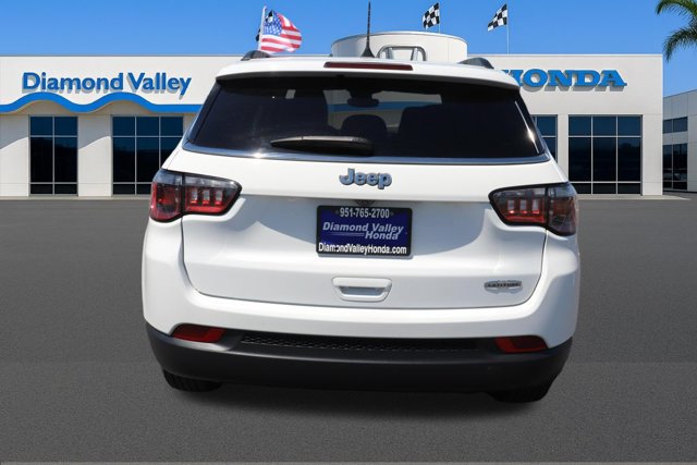 Used 2022 Jeep Compass Latitude FWD image 5