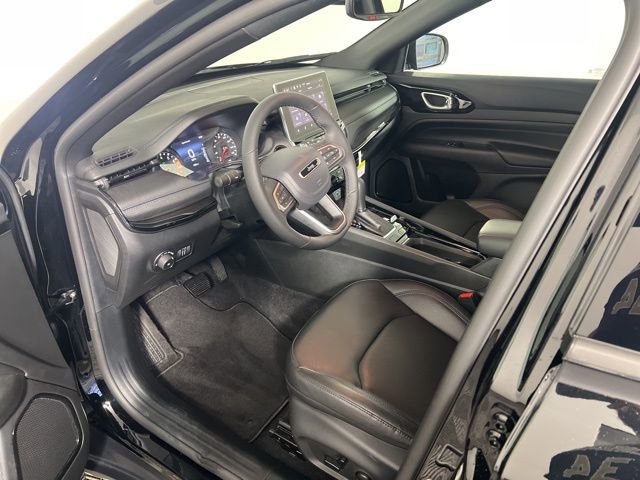 New 2026 Jeep Compass Limited AWD/4WD image 30