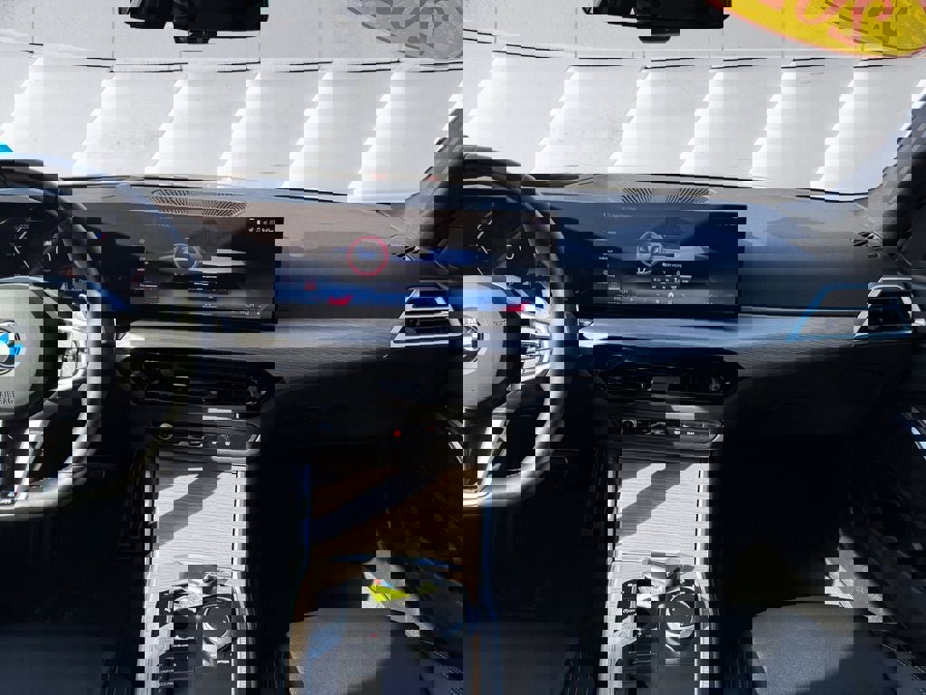 Used 2025 BMW 330i xDrive Sedan w/ M Sport Package image 12