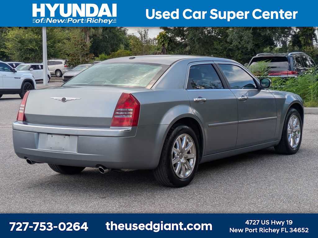 Used 2007 Chrysler 300 C RWD image 5