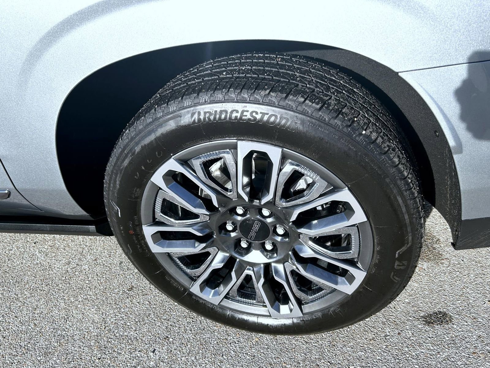 Used 2024 GMC Yukon XL Denali Ultimate image 24