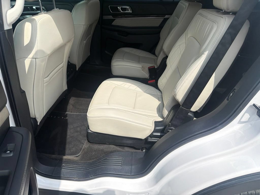 Used 2017 Ford Explorer Platinum AWD/4WD image 23