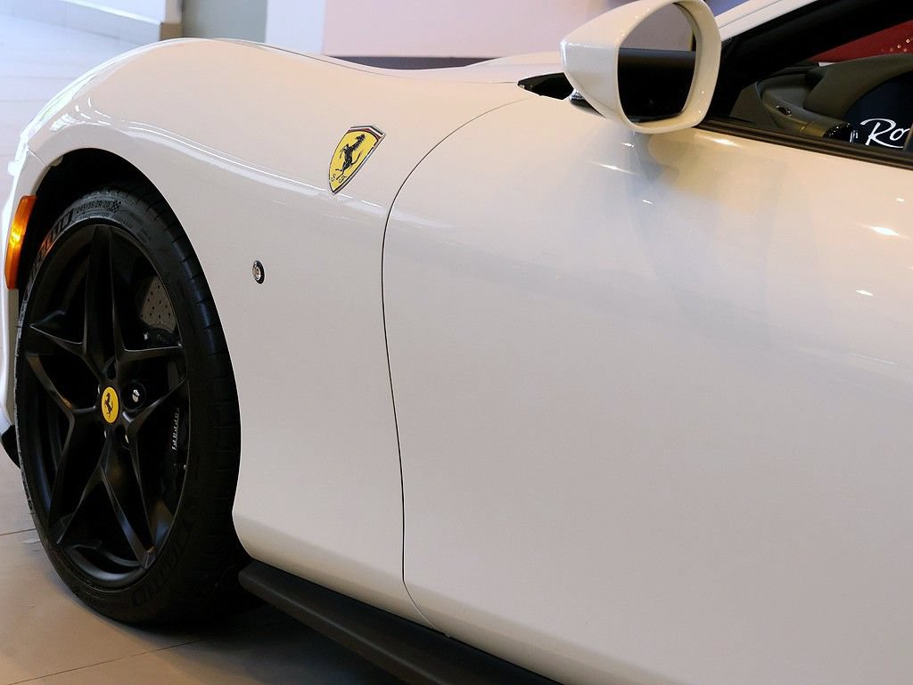 Used 2021 Ferrari Roma RWD image 87