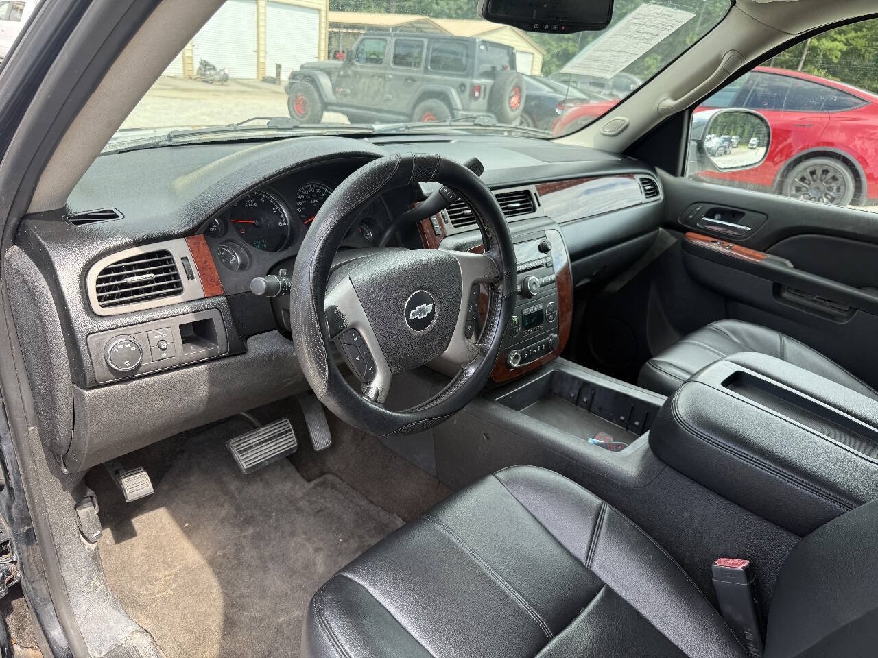 Used 2012 Chevrolet Avalanche LT w/ All-Star Edition RWD image 14