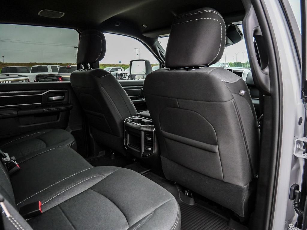 New 2026 RAM 3500 Big Horn AWD/4WD image 47