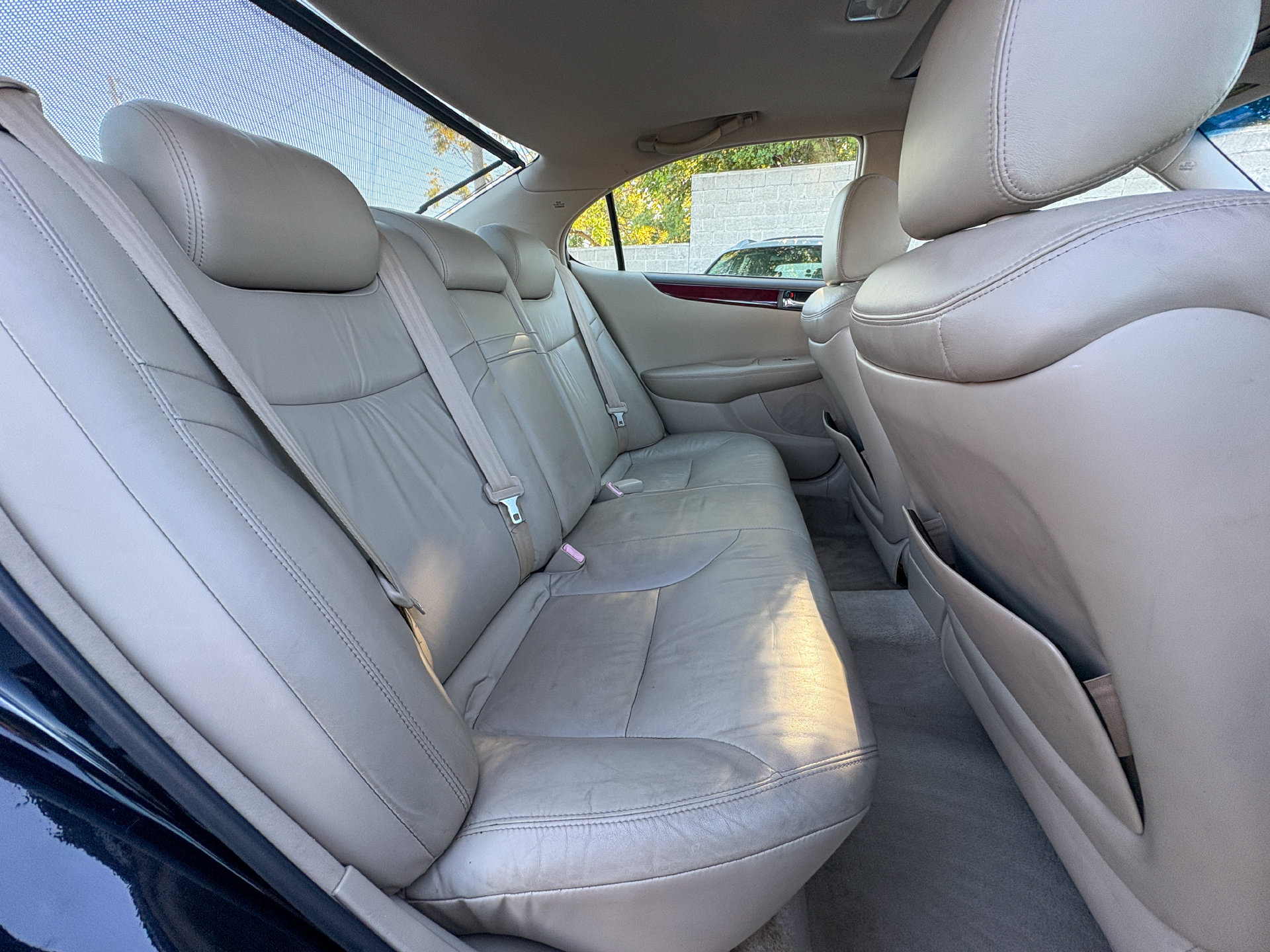Used 2004 Lexus ES 330 FWD image 21