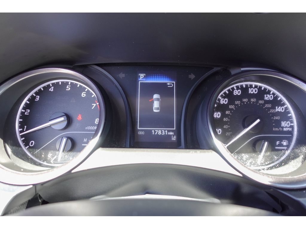 Used 2023 Toyota Camry SE FWD image 17