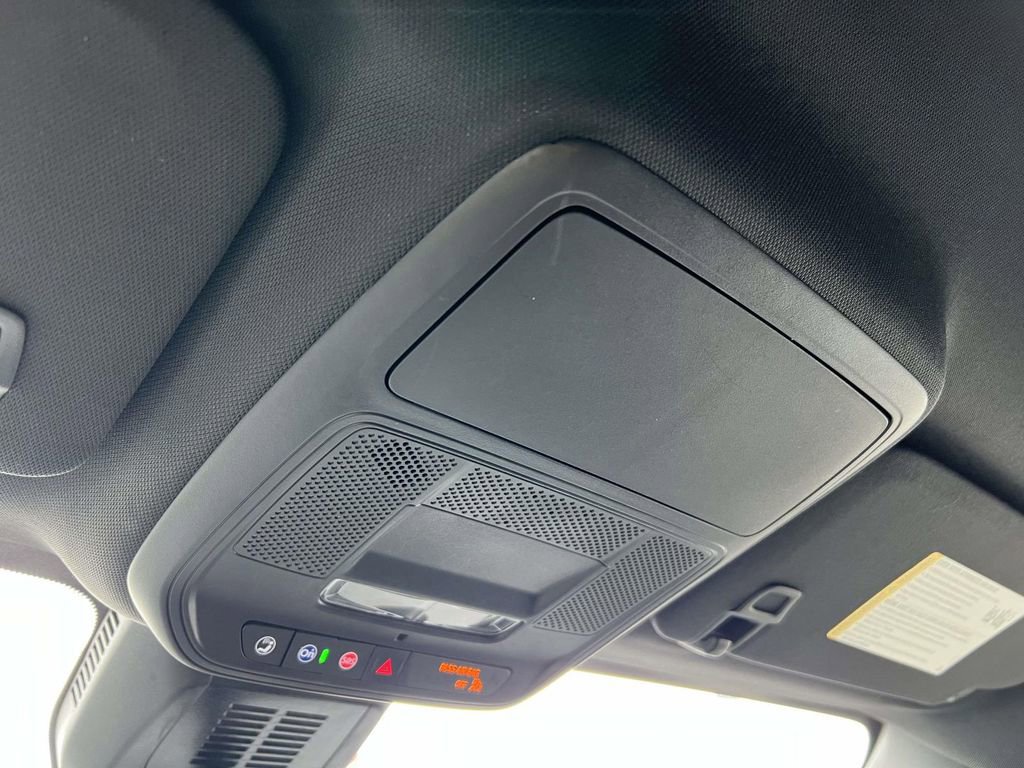 Used 2025 Chevrolet Equinox LT w/ Midnight Edition image 32