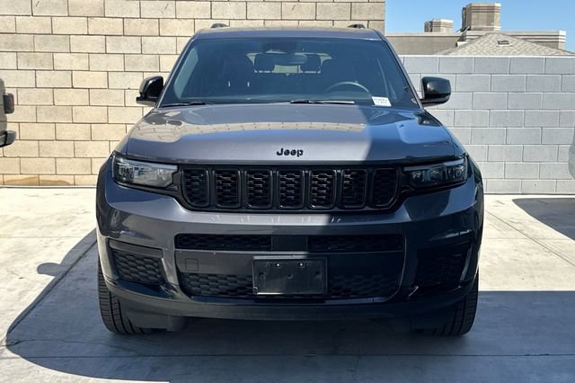 Used 2023 Jeep Grand Cherokee L Laredo AWD/4WD image 2