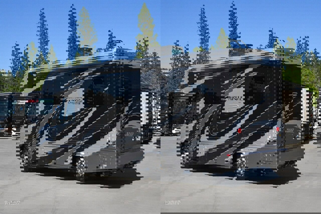 Used 2017 Mercedes-Benz Sprinter 3500 image 2