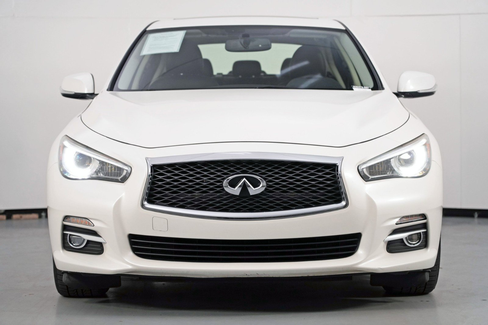 Used 2017 INFINITI Q50 3.0t Premium w/ 3.0T Premium Plus Package image 6
