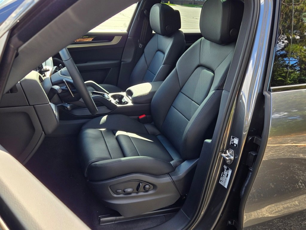 New 2026 Porsche Cayenne E-Hybrid image 5