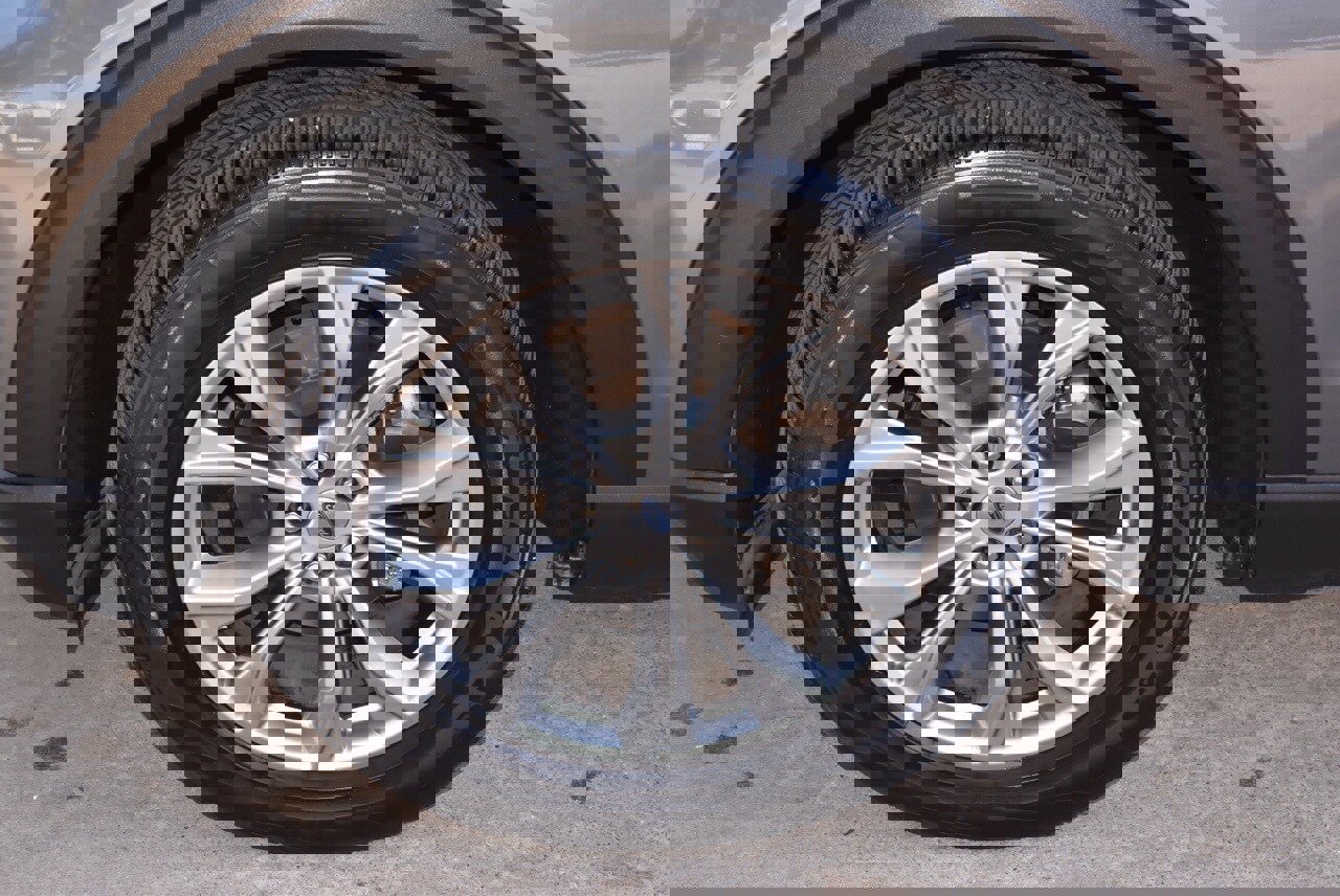 Used 2021 Ford Explorer Limited w/ Equipment Group 301A image 39