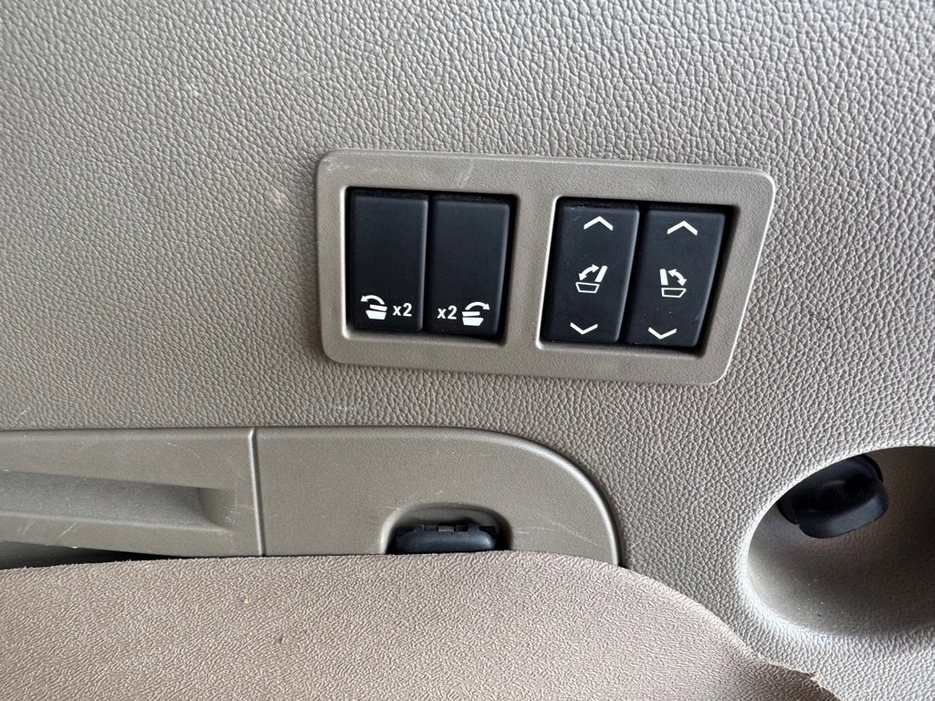 Used 2017 Chevrolet Tahoe LT w/ LT Signature Package image 24