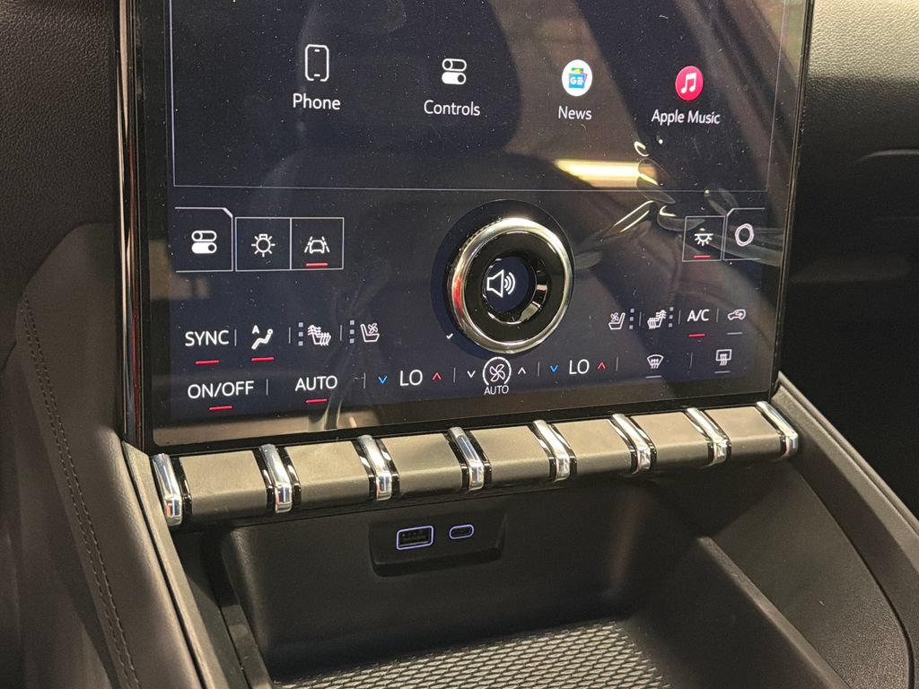 New 2027 GMC Terrain Elevation w/ Elevation Premium Package FWD image 33