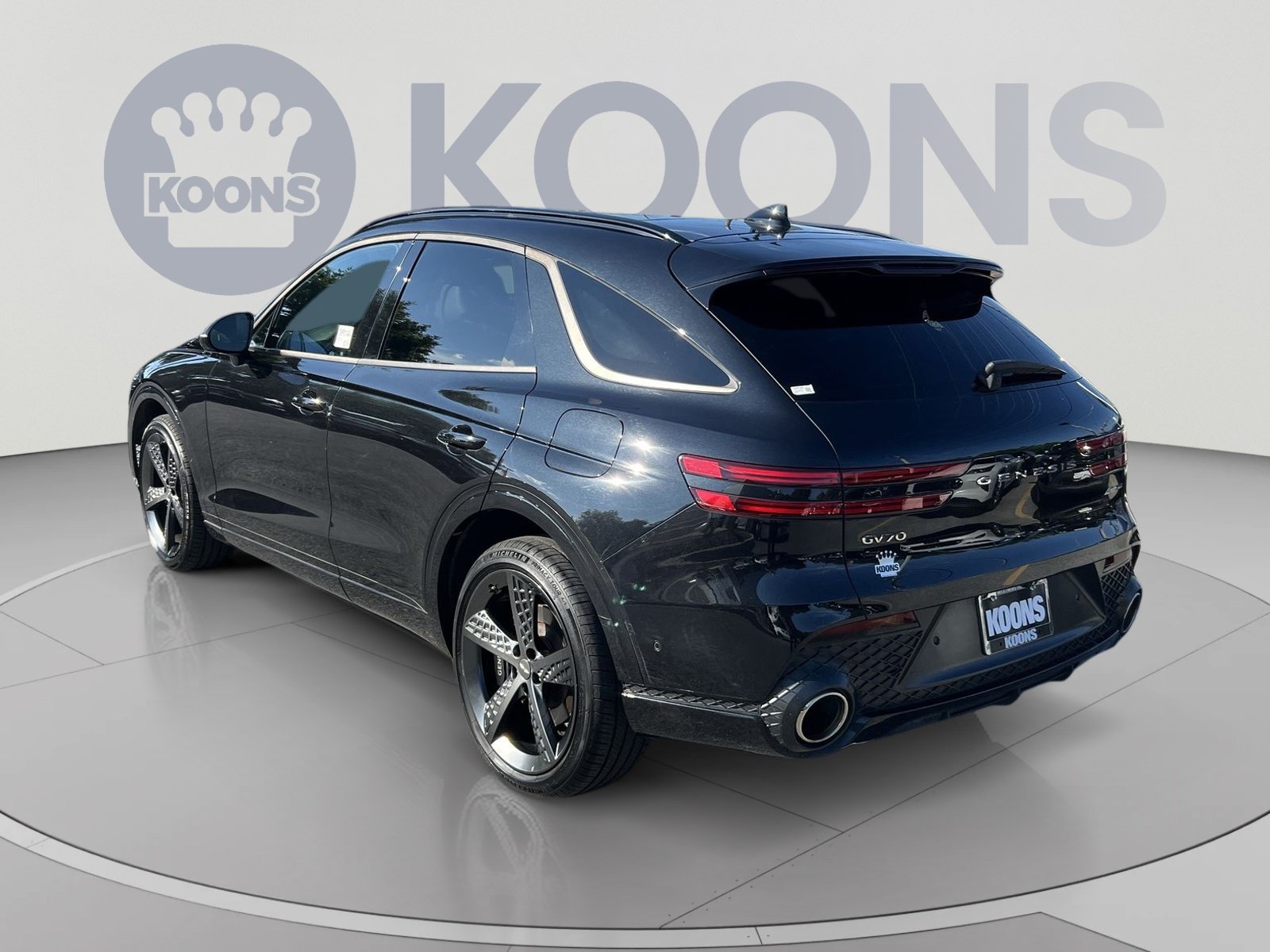 Used 2023 Genesis GV70 3.5T Sport w/ Sport Prestige Package AWD/4WD image 4