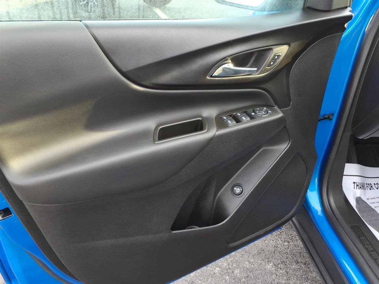 Used 2024 Chevrolet Equinox LT image 12