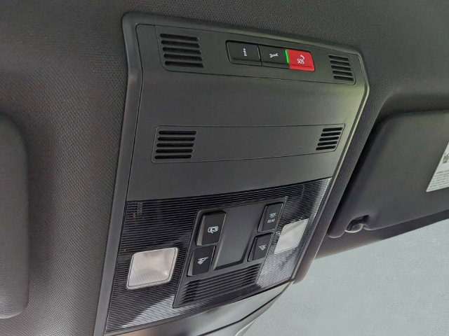 Certified 2025 Volkswagen Jetta Sport FWD image 20