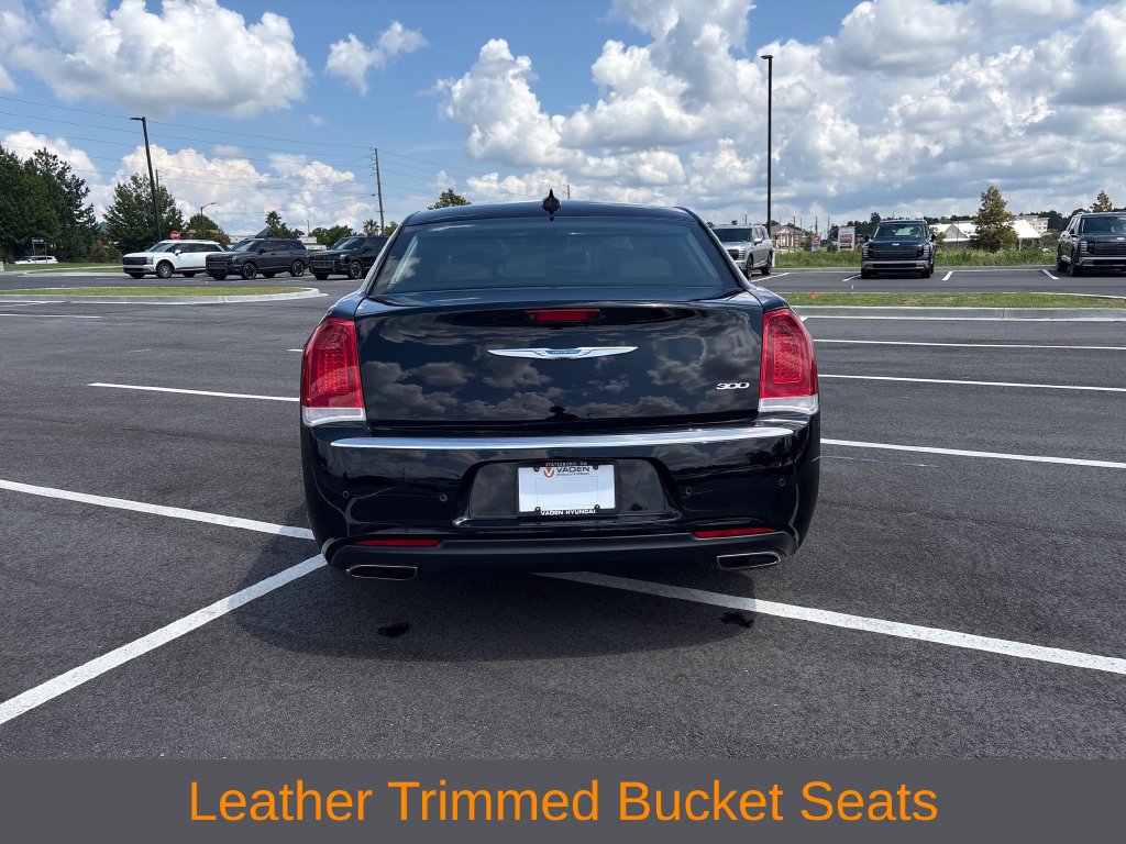 Used 2021 Chrysler 300 Touring L RWD image 35
