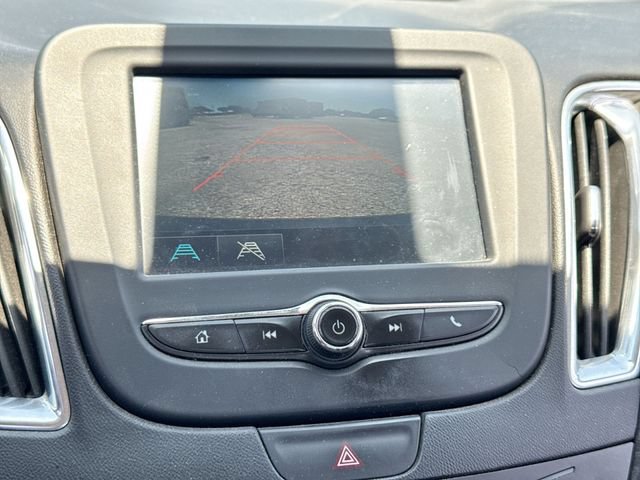 Used 2016 Chevrolet Malibu LT FWD image 17