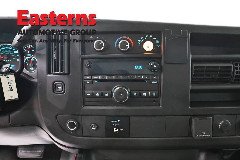 Used 2017 Chevrolet Express 3500 RWD image 12