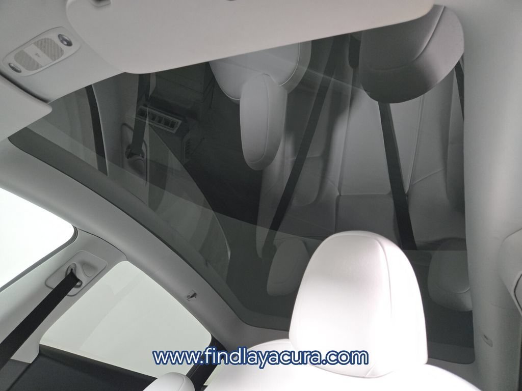 Used 2023 Tesla Model Y Performance AWD/4WD image 13