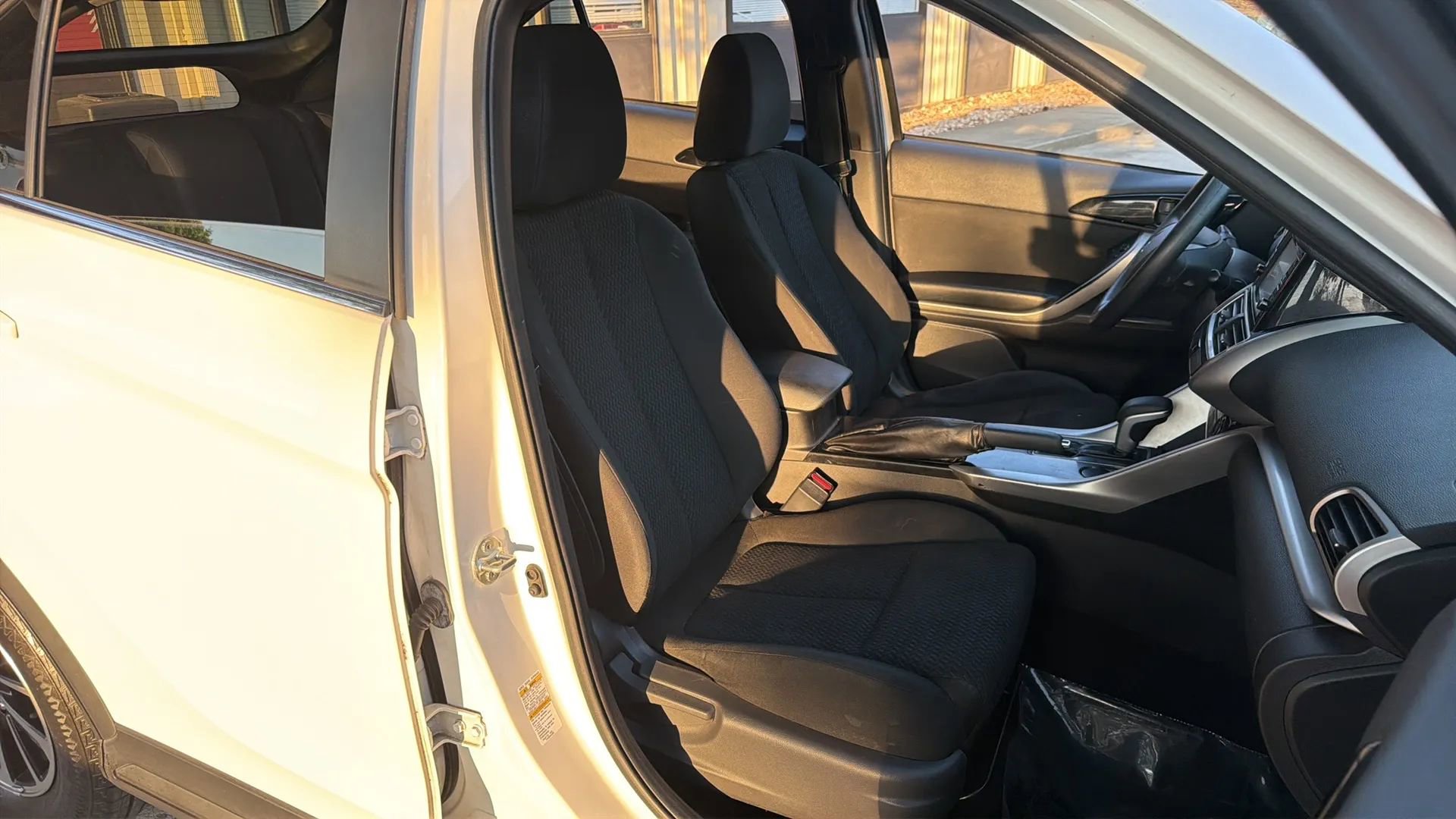Used 2020 Mitsubishi Eclipse Cross ES image 27